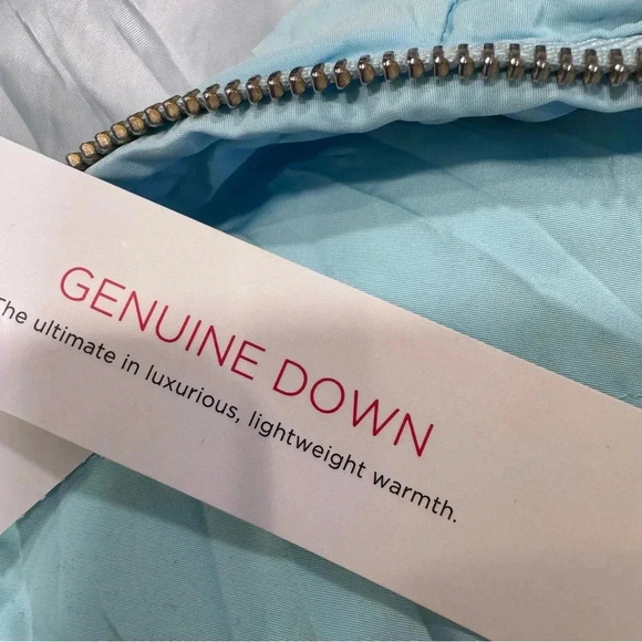 TALBOTS Tiffany Blue Quilted Down Vest w/ Removable Faux Fur Collar Sz. XS NWT - Picture 4 of 12